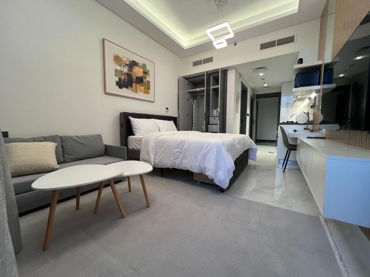 Brand New, Stylish In Arjan Apartment *